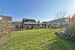 großer Garten oder Bauland