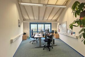 Helle Büroräume (Gebäude 3)