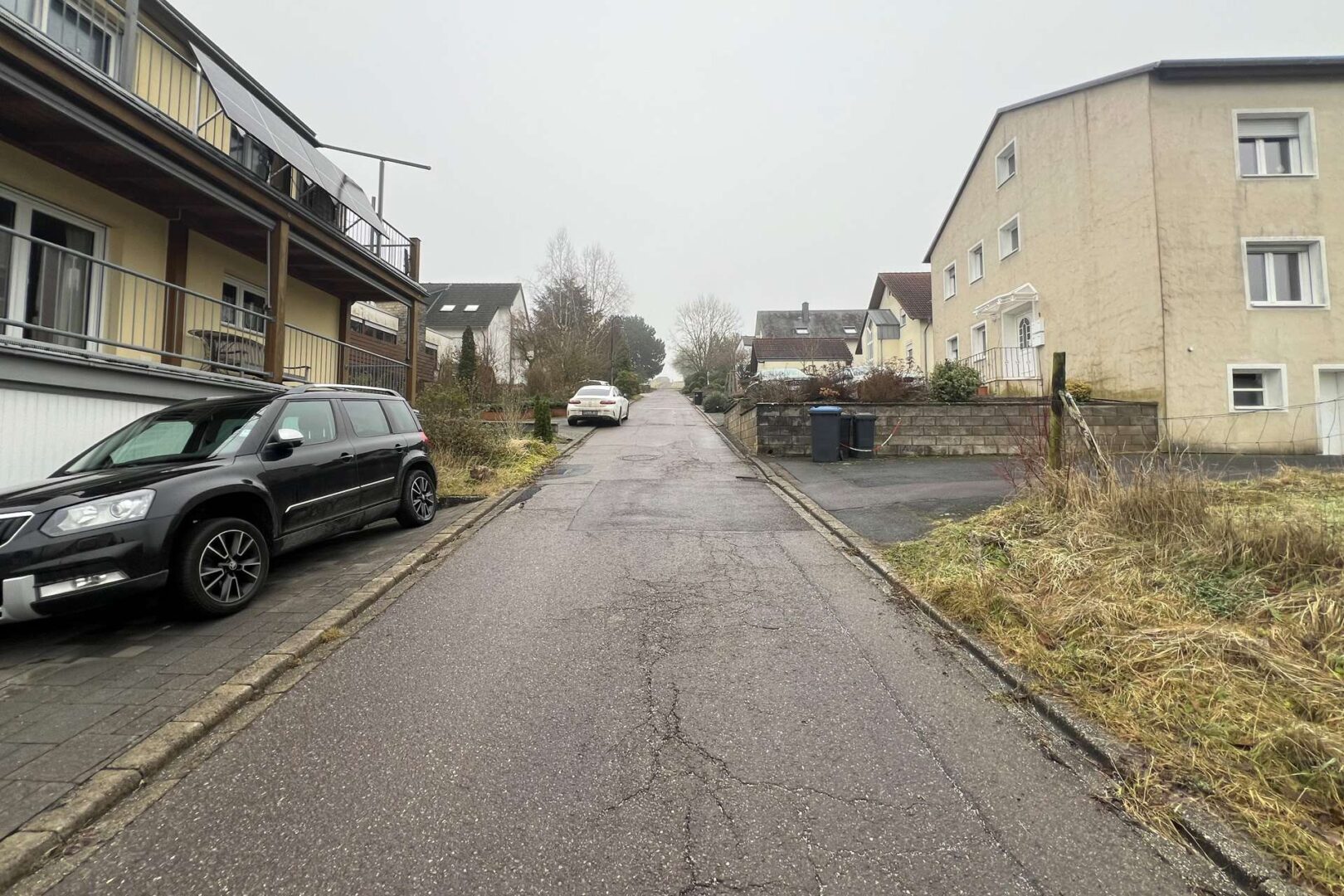 Straßenansicht von unten