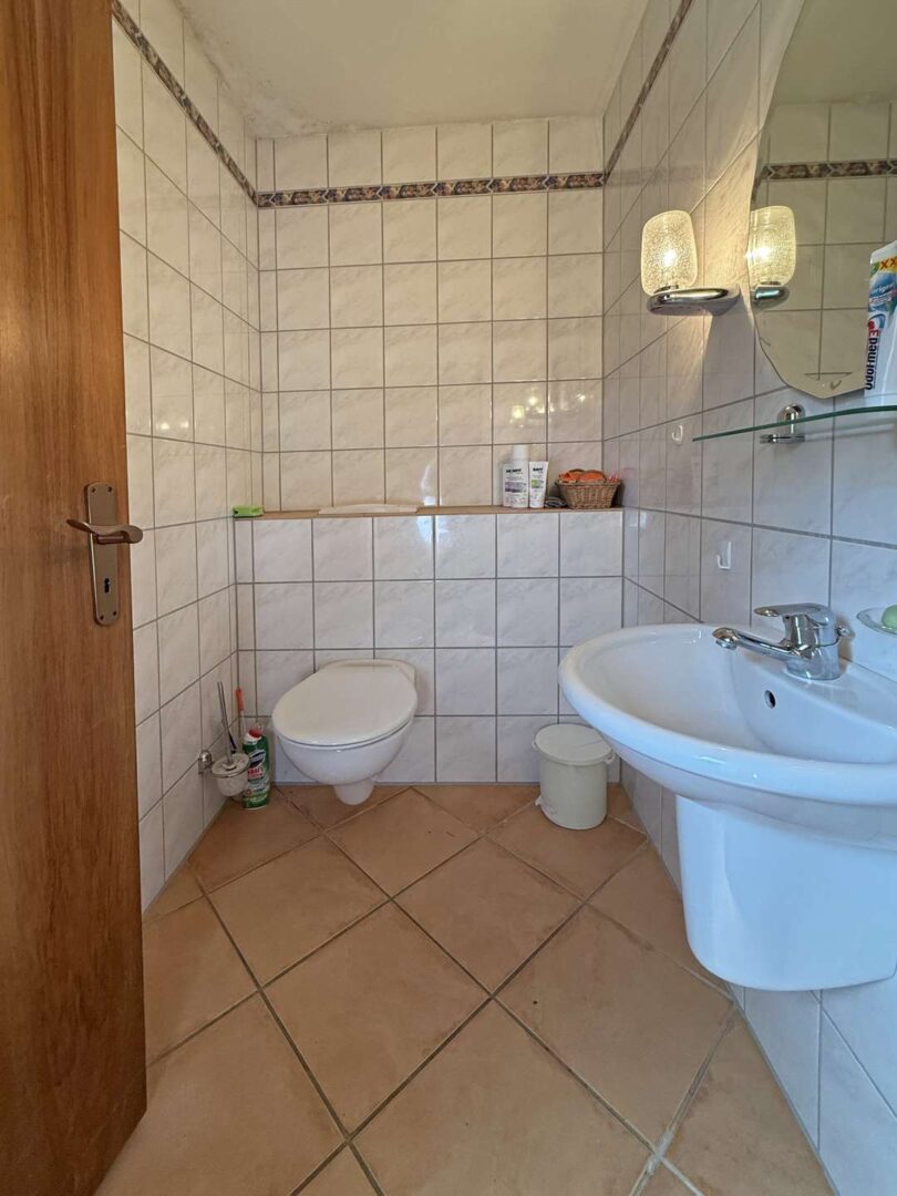 Gäste-WC im Erdgeschoss