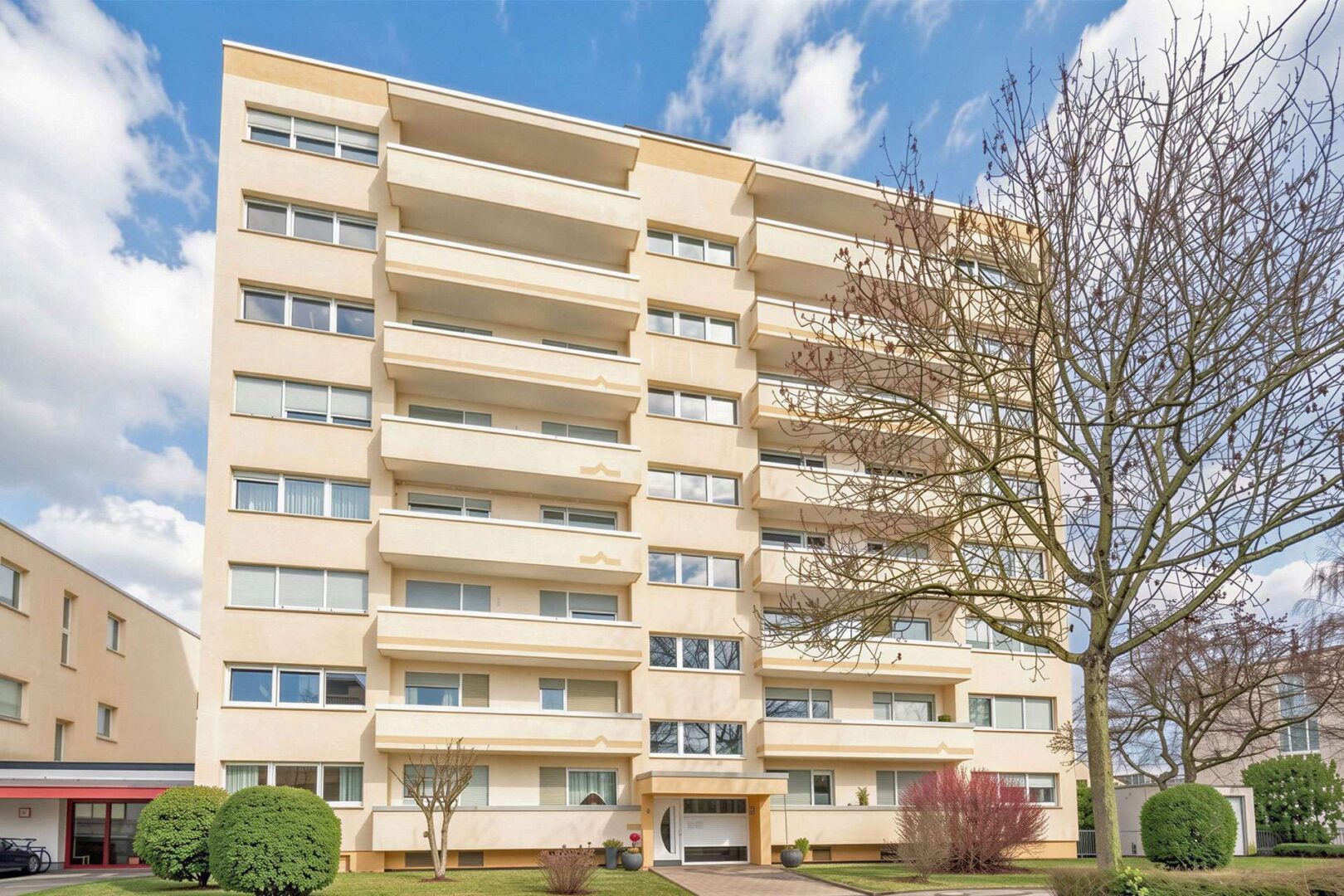 Gebäude-Vorderansicht