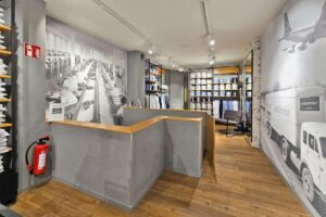 Treppenzugang ins Untergeschoss