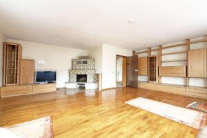 Wohnbereicht mit Kachelofen