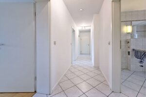 Flur in Richtung Eingang