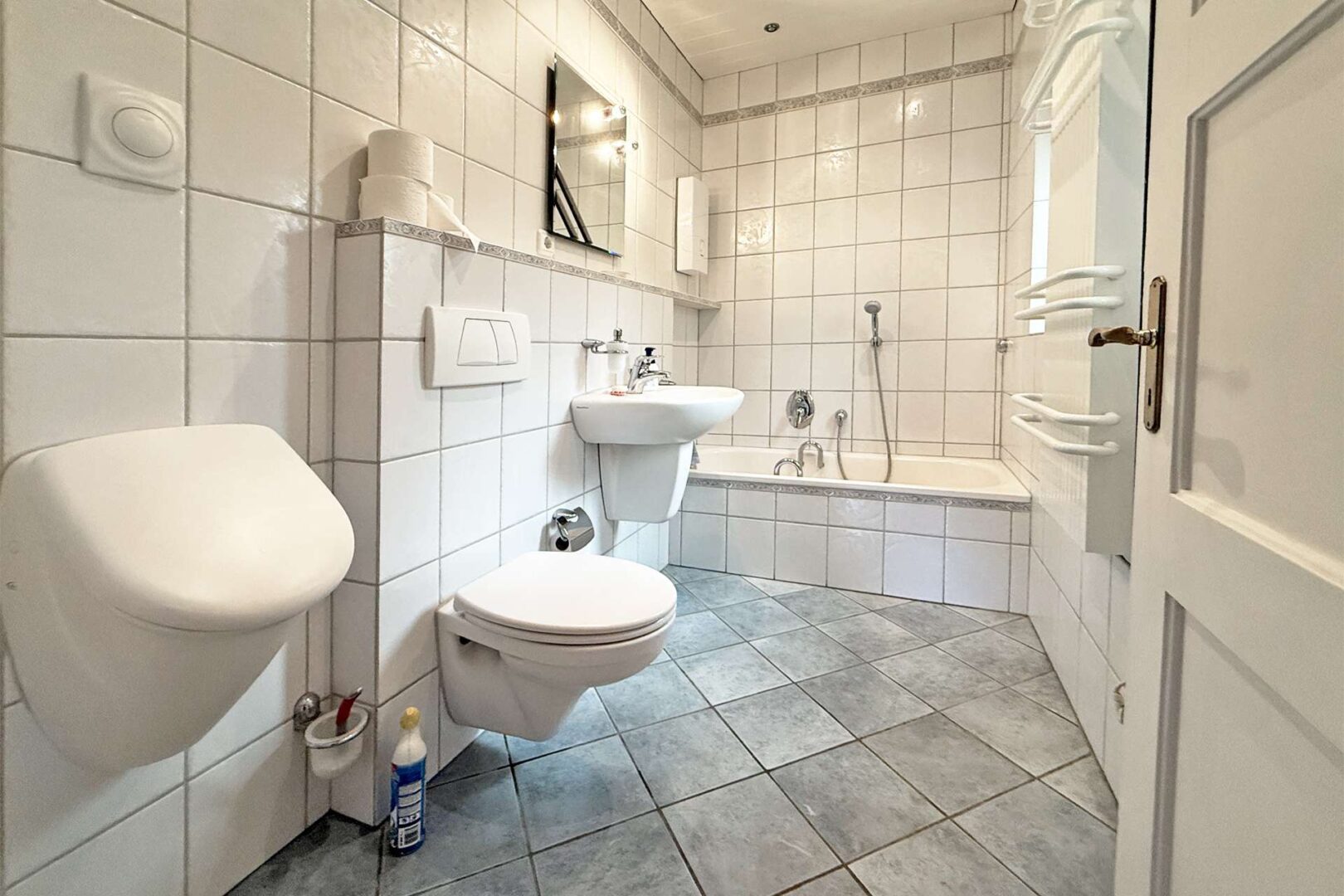 Badezimmer im Erdgeschoss