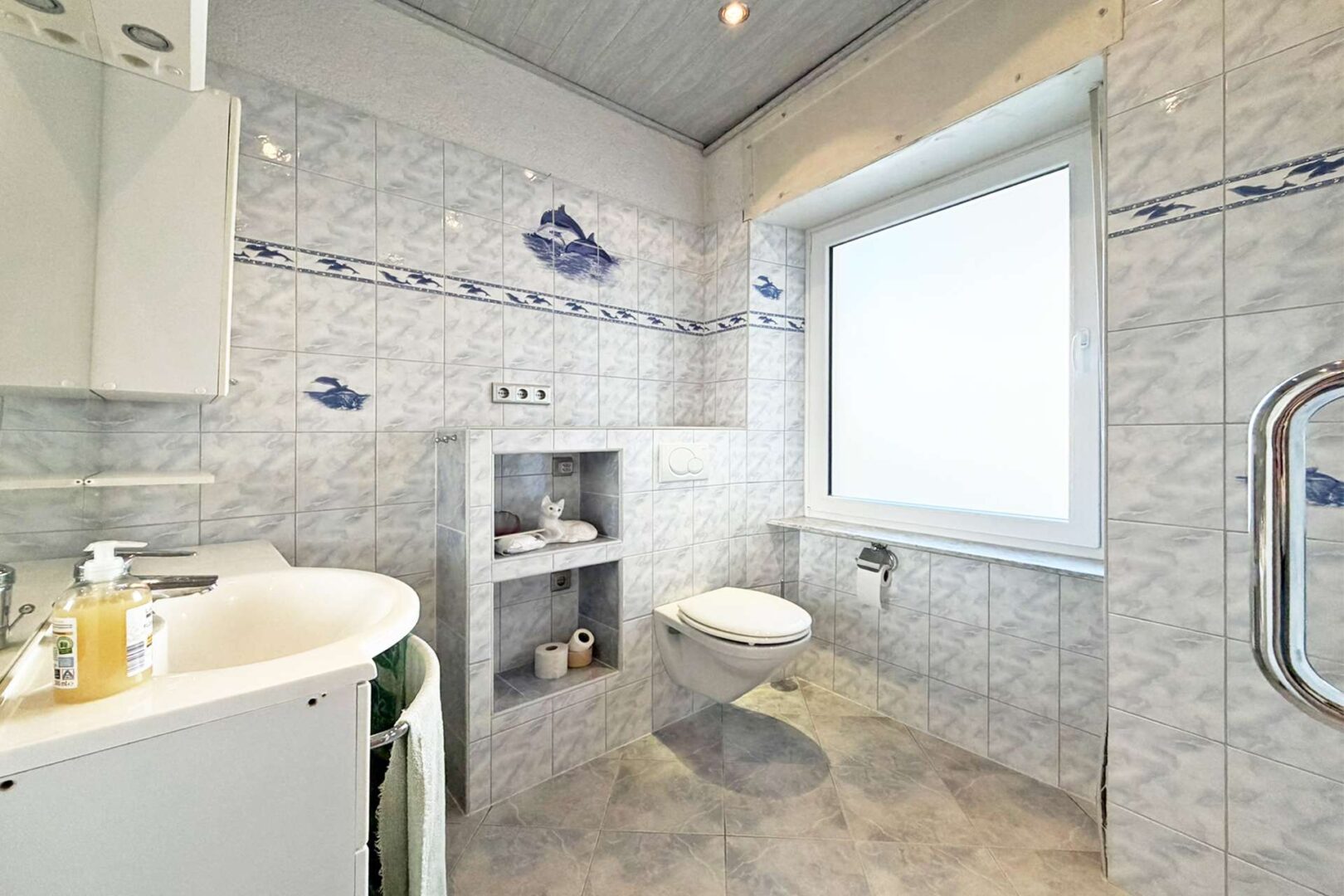 Tageslichtbad im Erdgeschoss