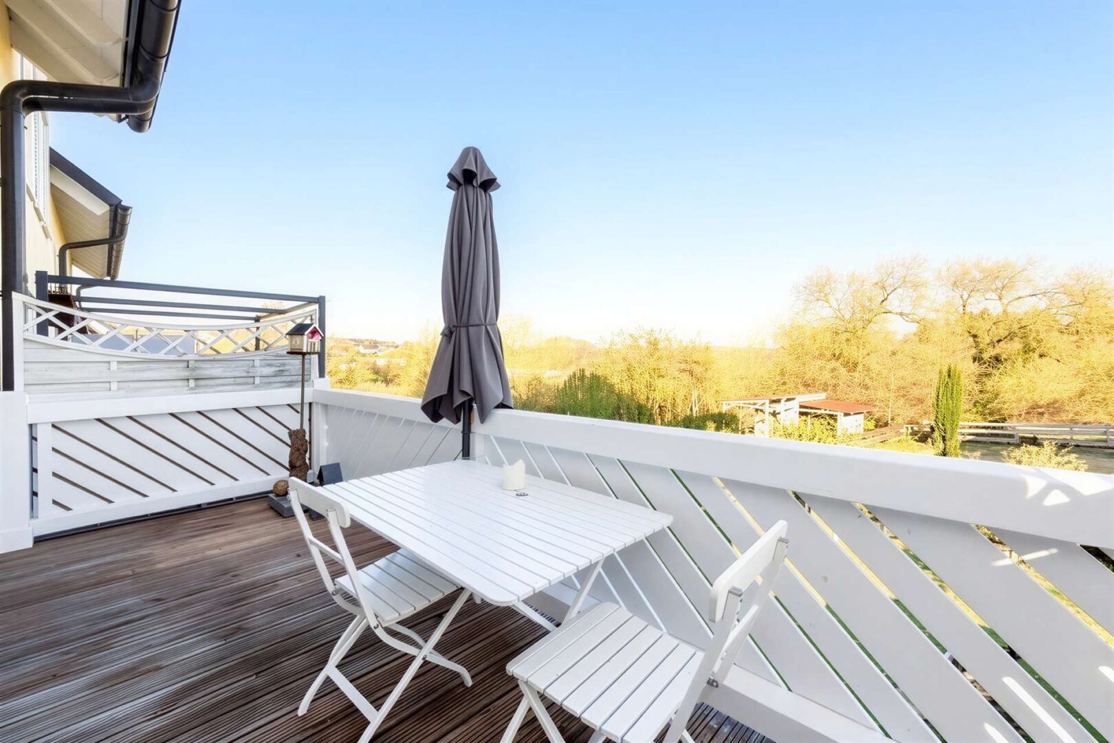 Balkon mit Blick ins Grüne