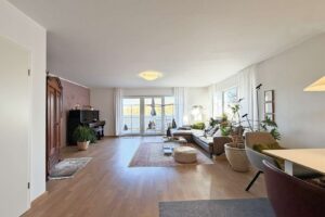 heller Wohnbereich im EG