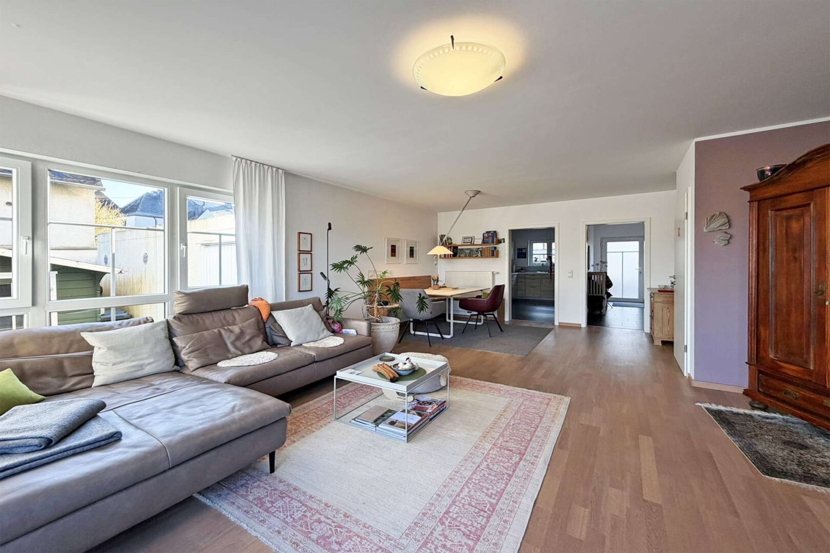 großzügiges Wohn- & Esszimmer im EG