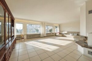 helles & großes Wohnzimmer