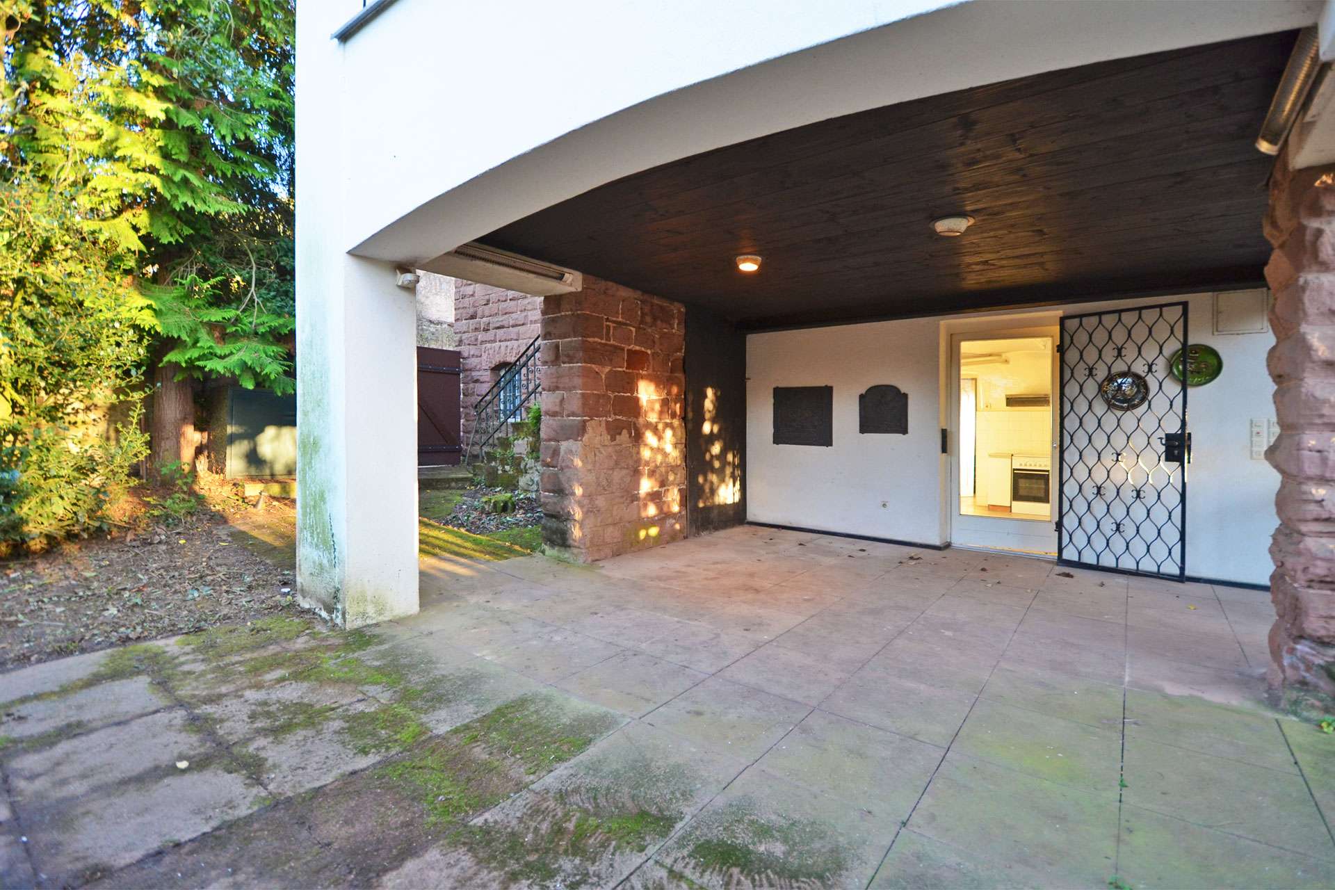 Geschützte Terrasse