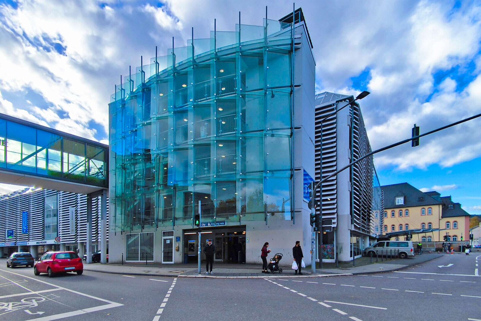 zentrale Lage unterhalb Cityparkhaus