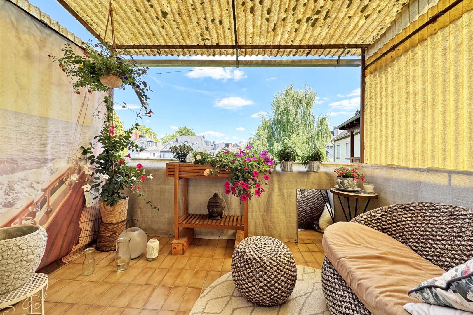 schöner Balkon & toller Blick