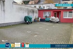 Stellplatz_Lindenstrasse Innenhof_Titel