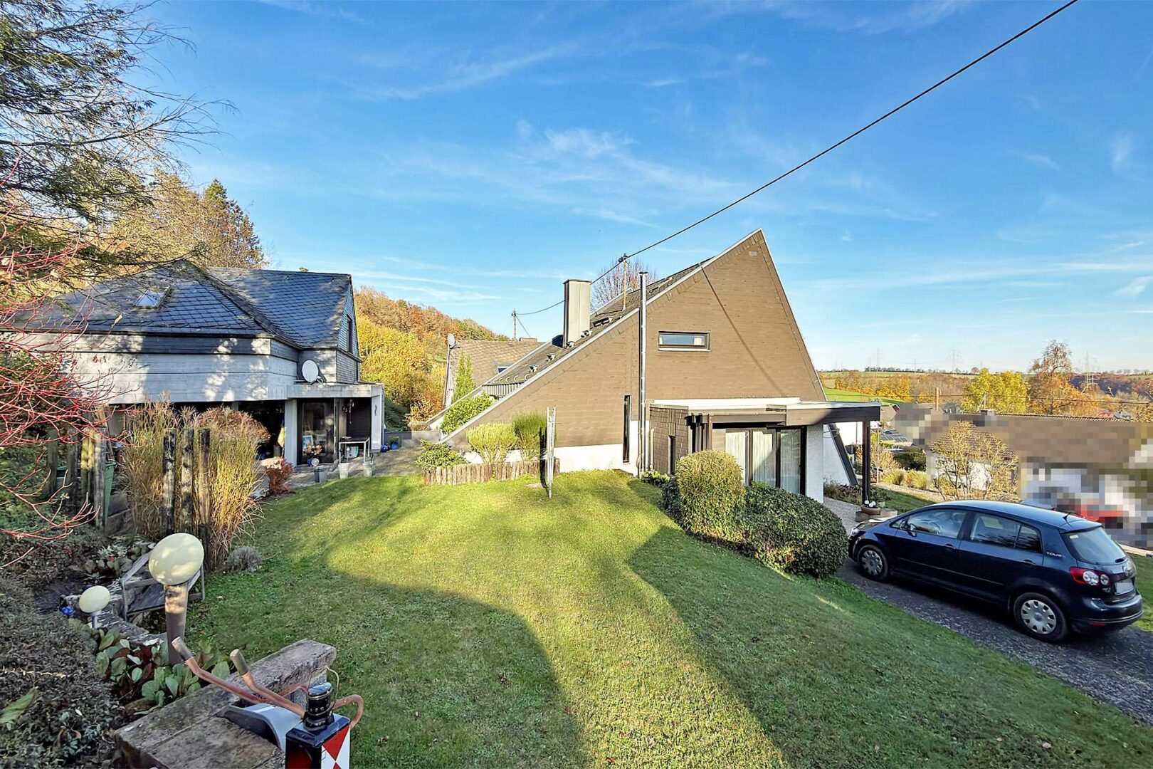 Einfamilienhaus mit Gästehaus in Beßlich