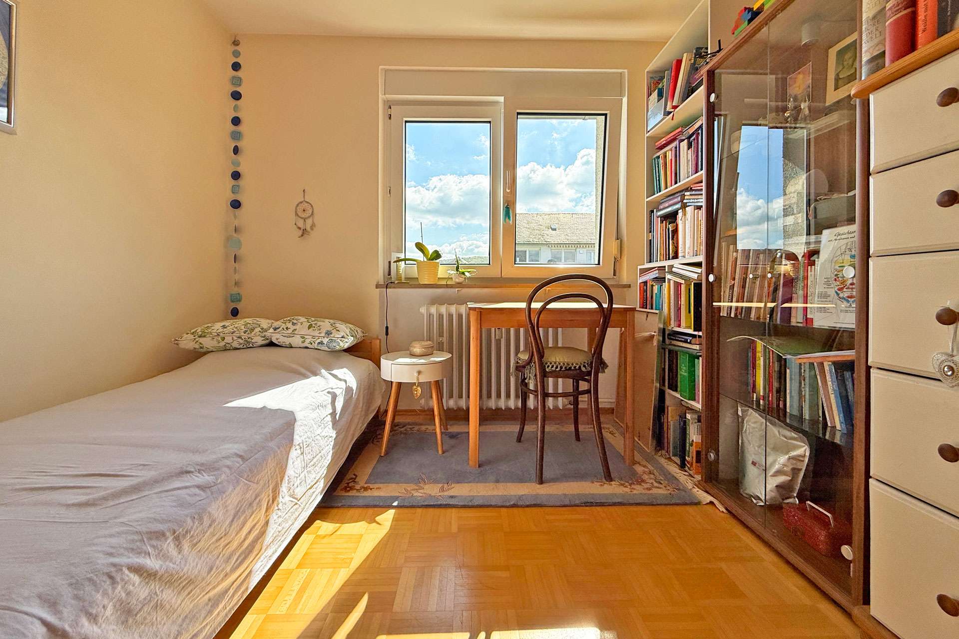 Kinderzimmer oder Büro