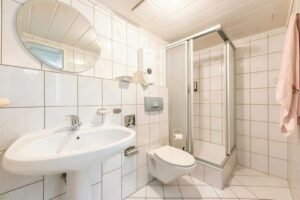 Badezimmer 1.OG links