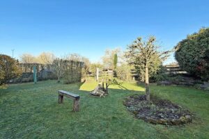 ebenerdiger Garten