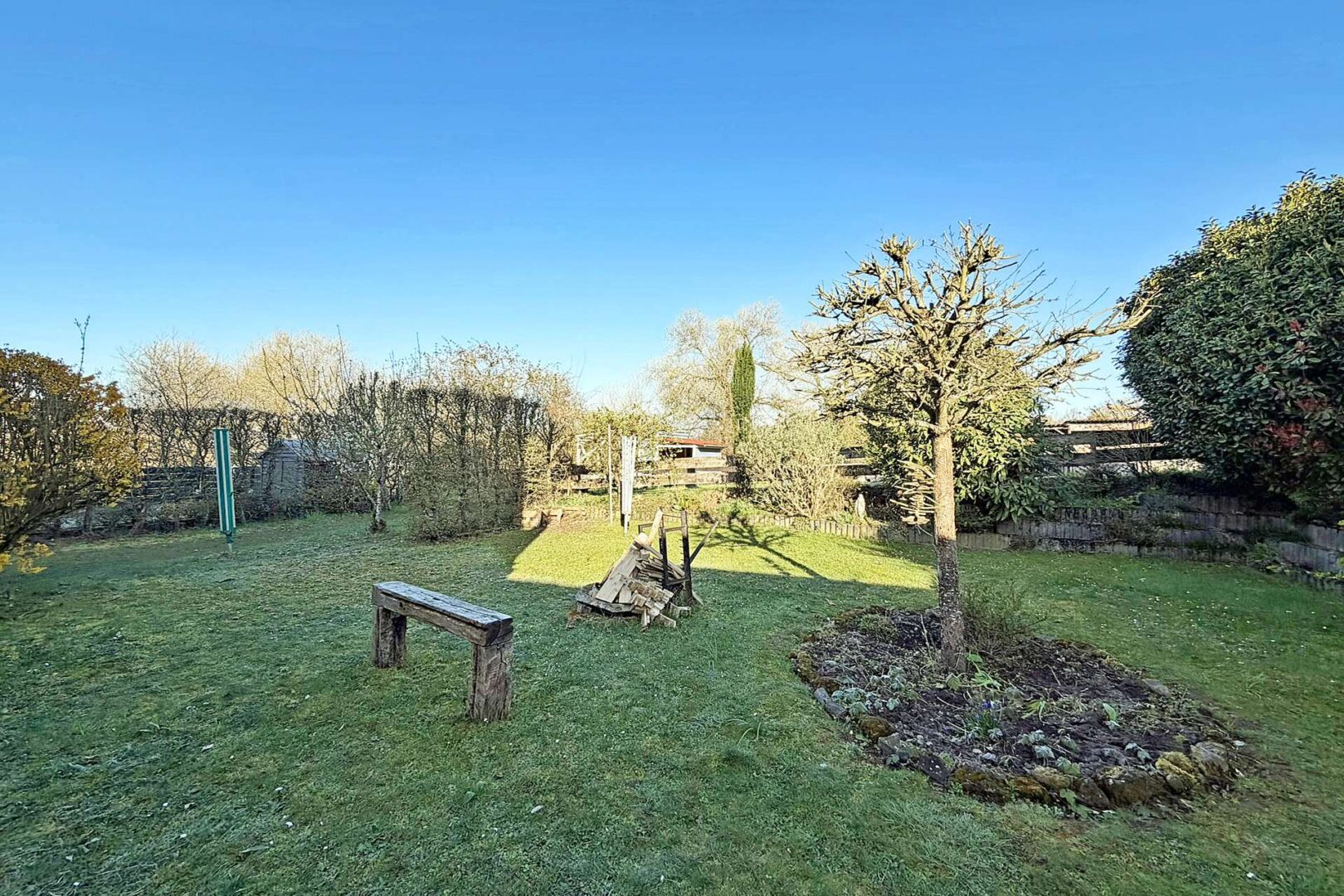 ebenerdiger Garten