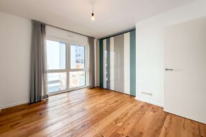 Schlafzimmer mit Einbauschrank