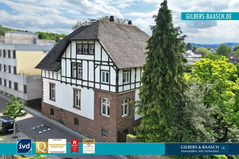 Stilvolles-Stadthaus-mit-privatem-Garten-in-Konz