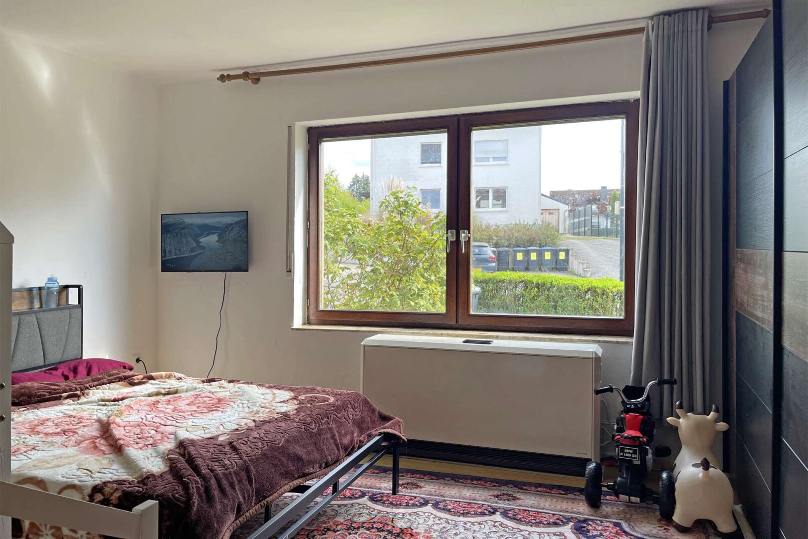 Schlafzimmer 1