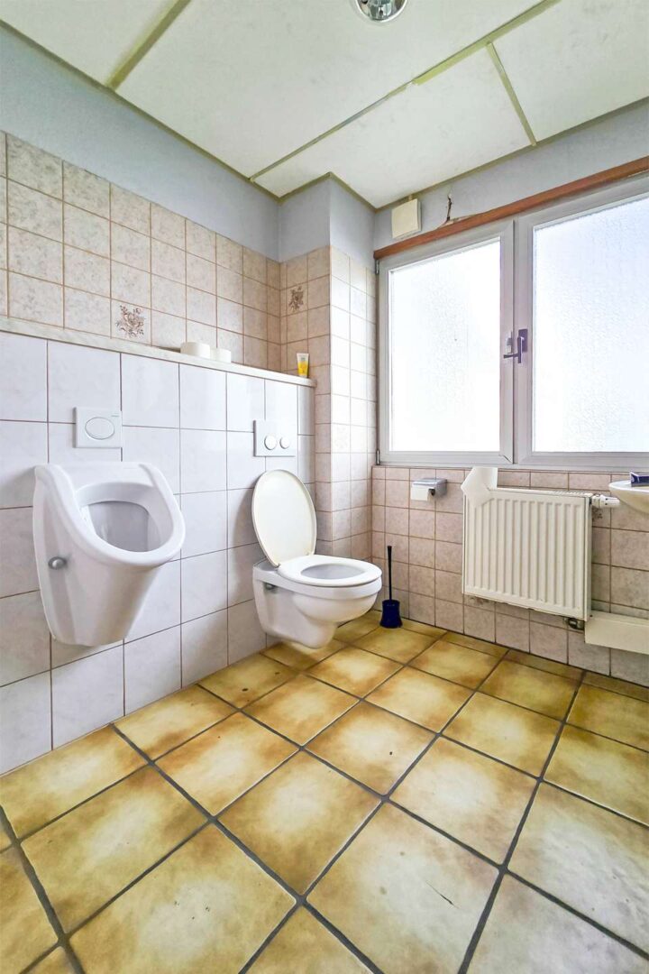 WC