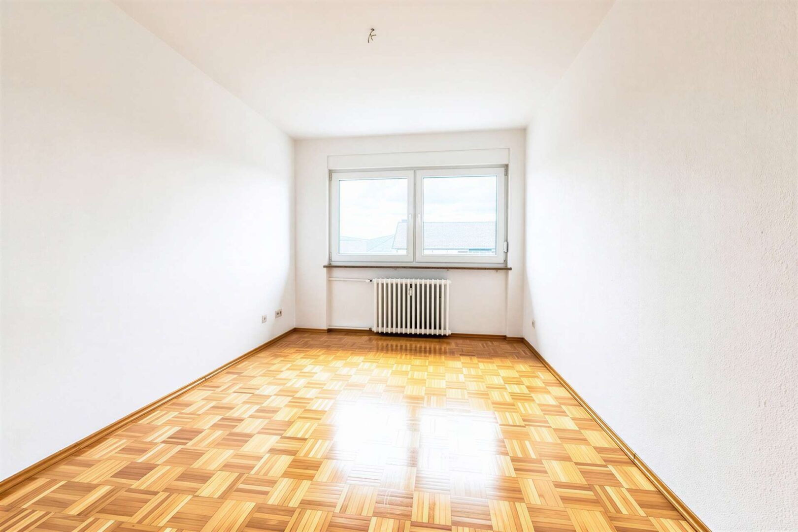Kleineres Schlafz-/Kinderzimmer