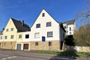 Straßenansicht