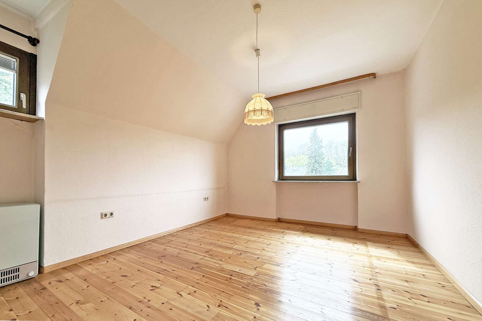 Großes Hauptschlafzimmer