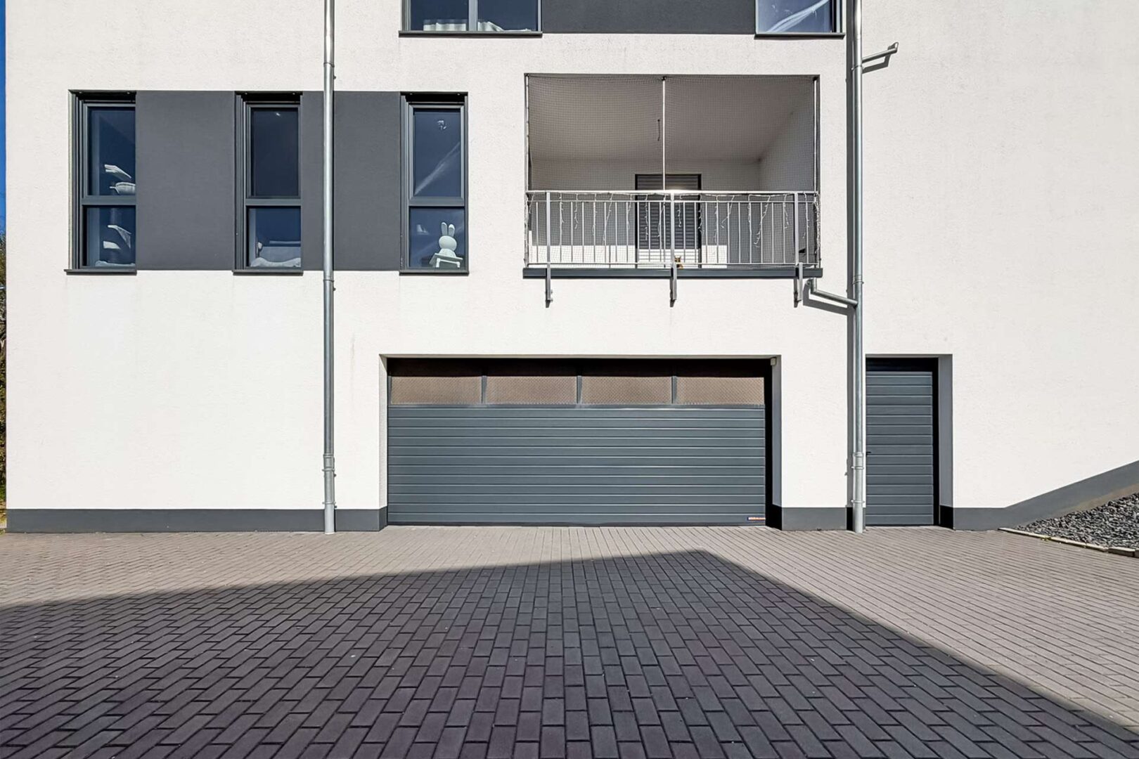Tiefgarageneinfahrt