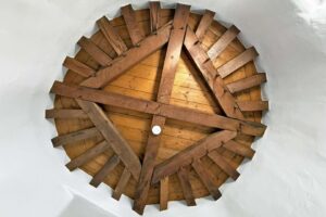 Holzdecke im Treppenhausturm