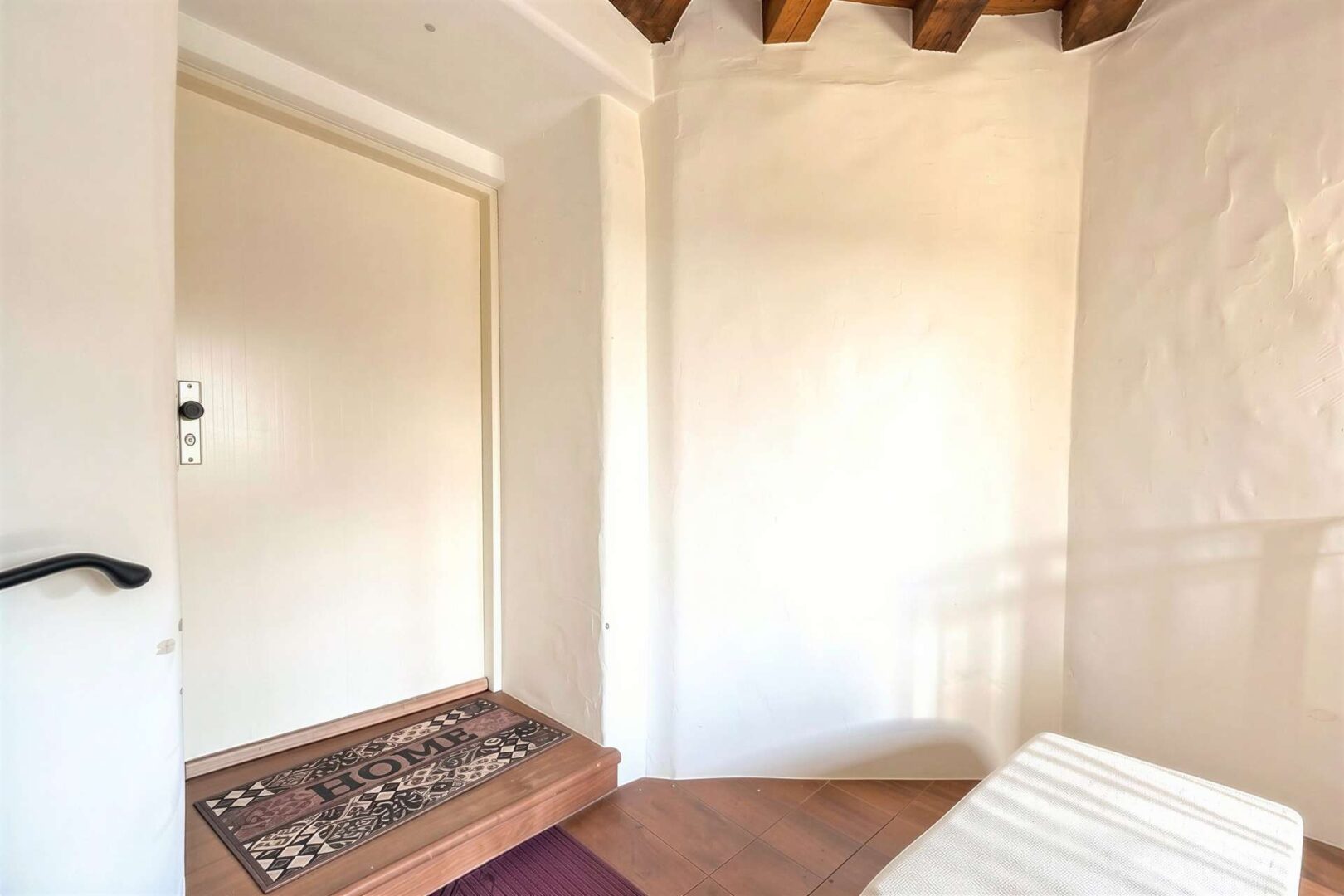 Eingang Wohnung DG