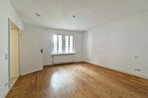 großes Schlafzimmer Wohnung 1.OG