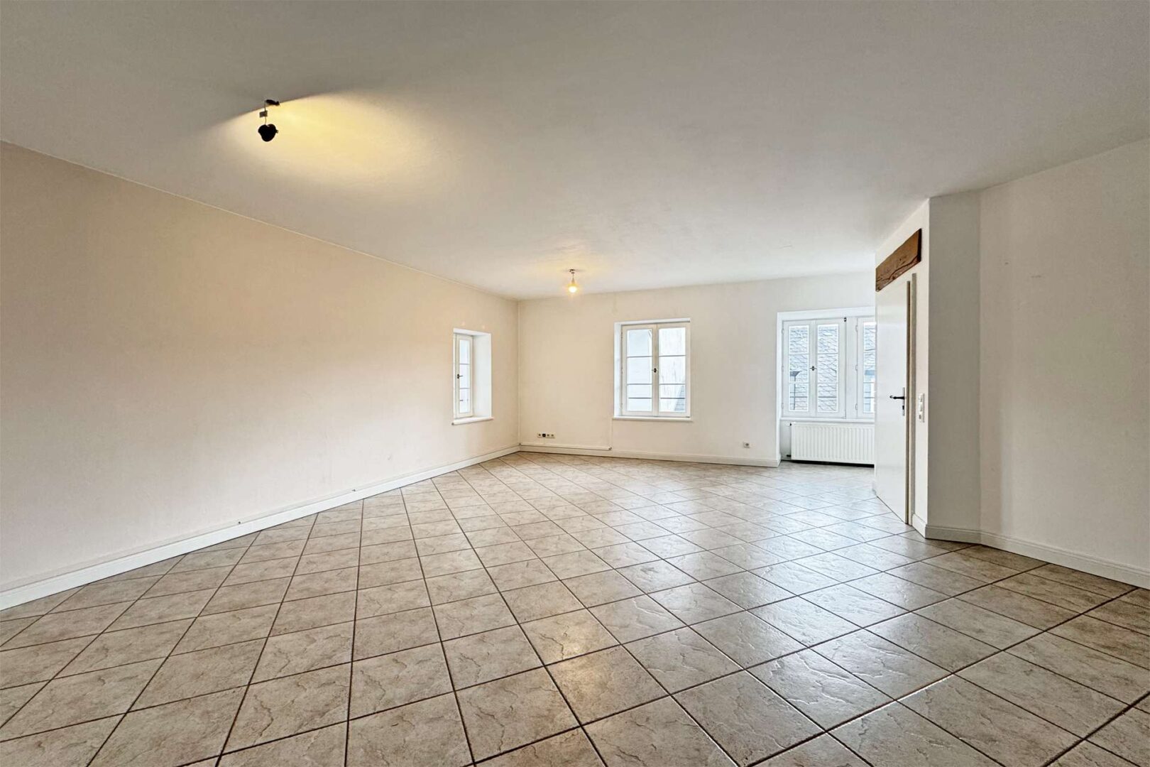 Wohn- & Esszimmer Wohnung 1.OG
