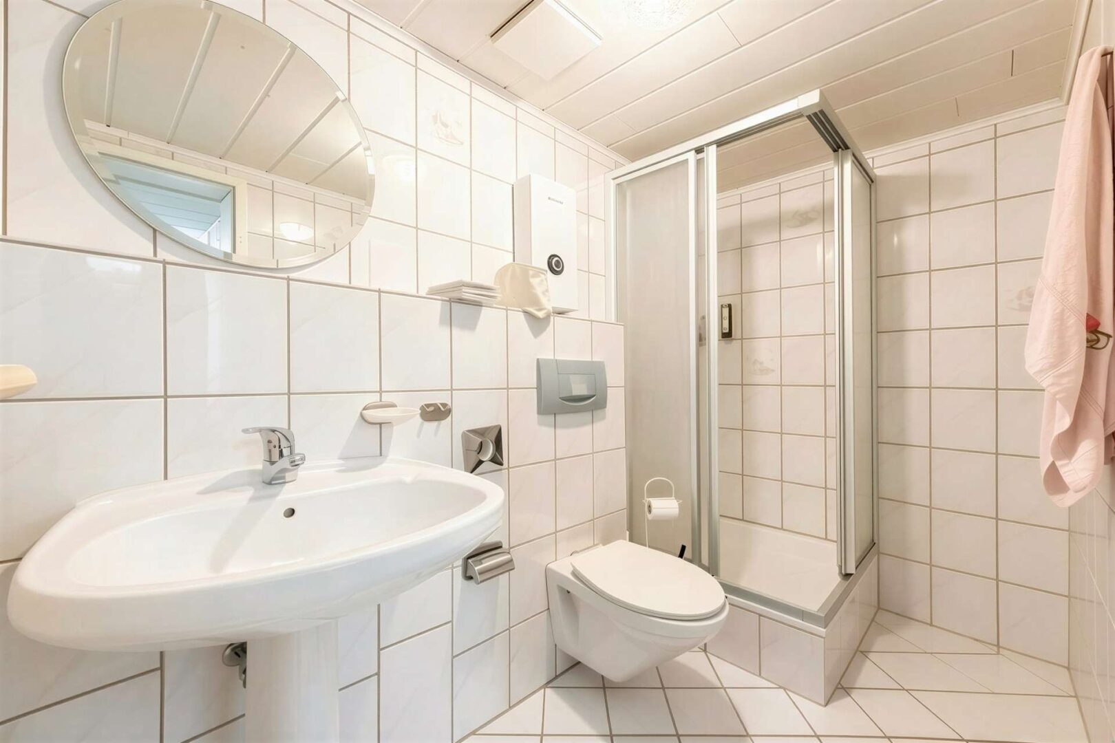 Badezimmer 1.OG links