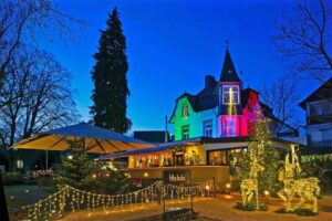 Restaurant bei Nacht