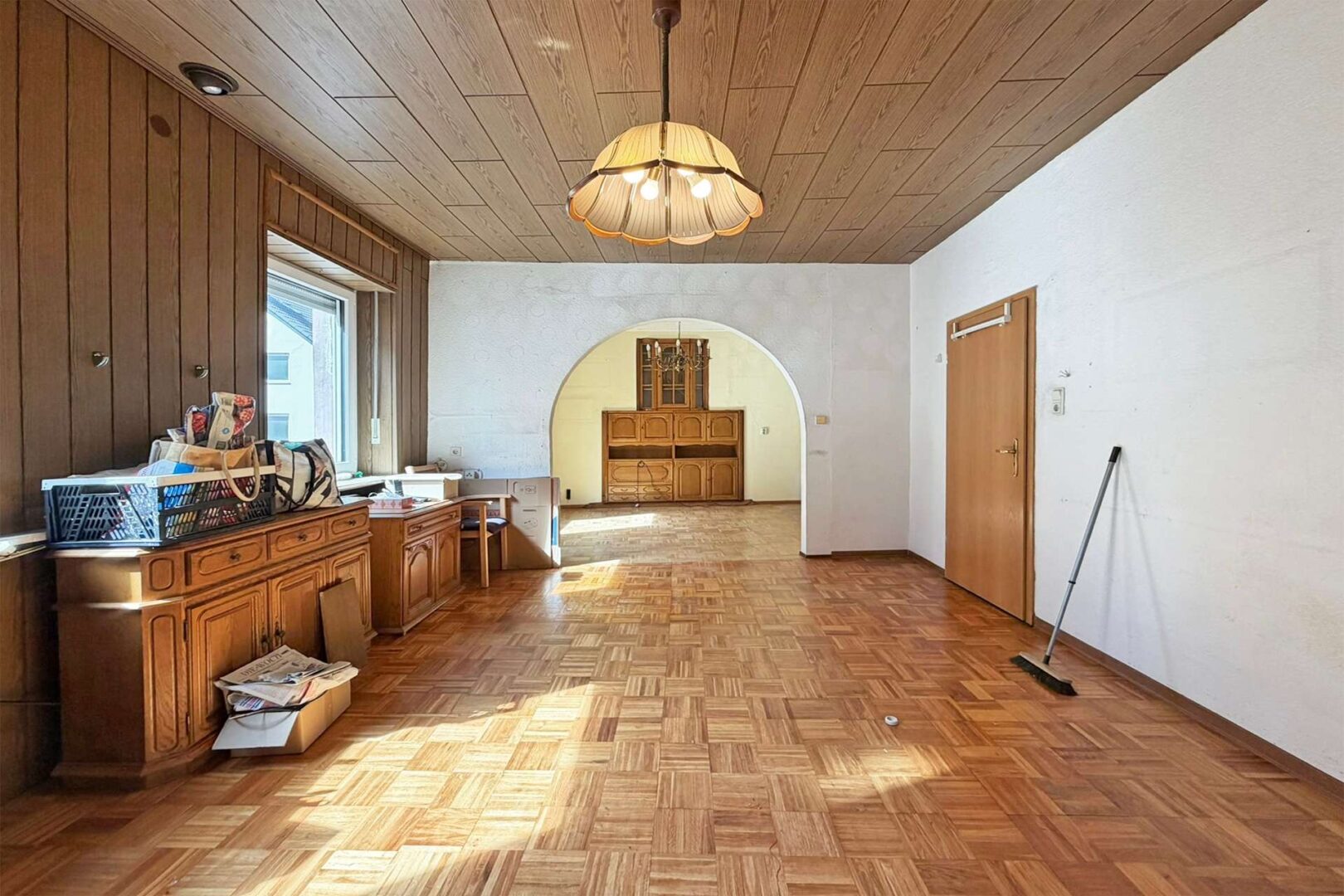 großes Wohn- & Esszimmer