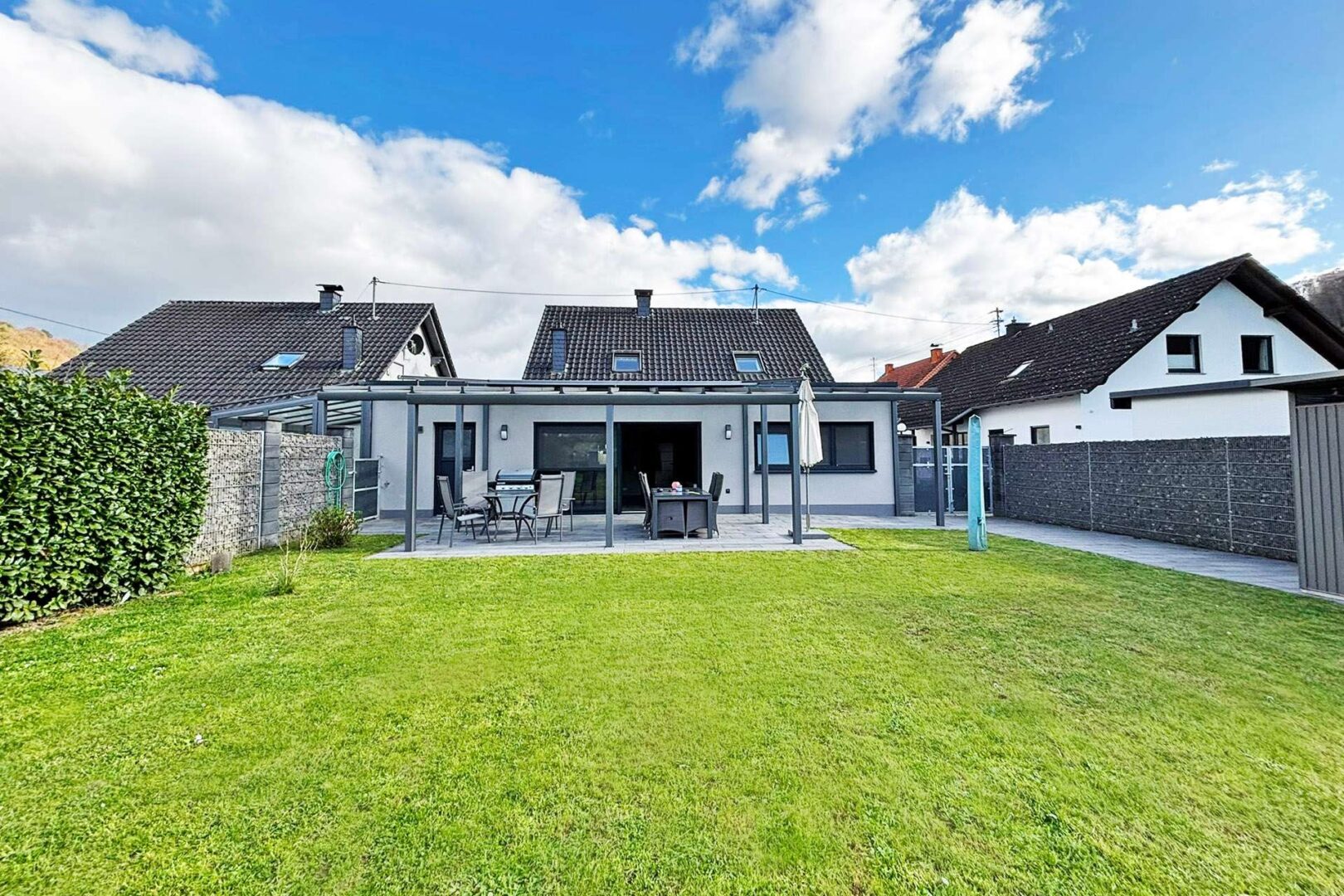 zweite Ansicht der Terrasse