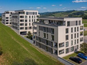 Rückansicht bei Mittagsstimmung
