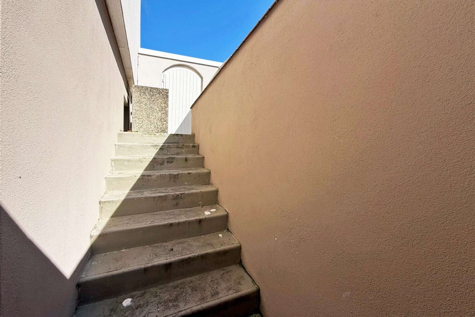 Außentreppe zum Kellergeschoss