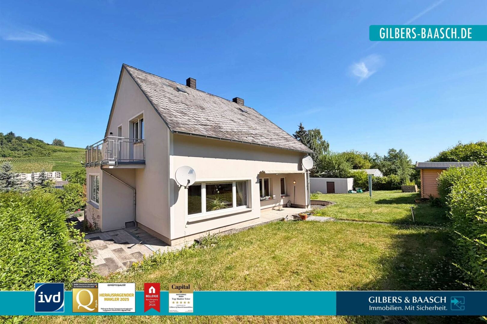 Einfamilienhaus in Wellen mit großem Garten