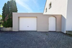 Garage am Haus