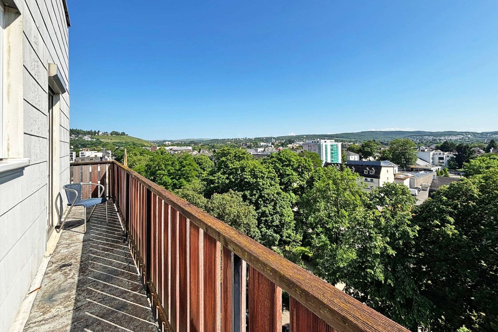 Balkon mit Blick zur Südallee