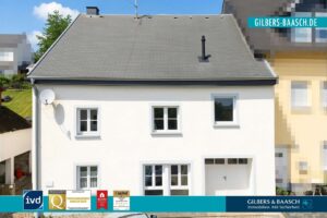 Herl: charmantes Einfamilienhaus mit schönem Garten