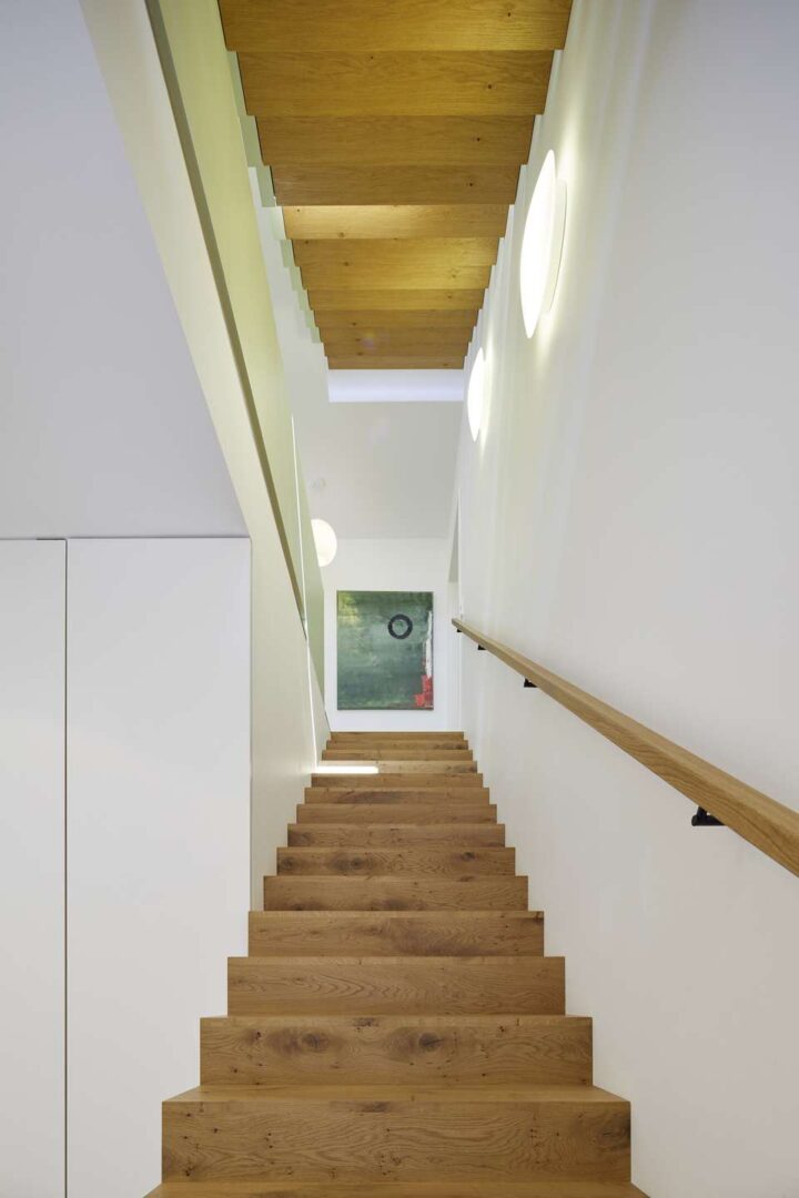 schöne Faltwerktreppe (Bsp.: Kundenprojekt)