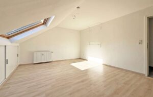 Großzügiges Schlafzimmer