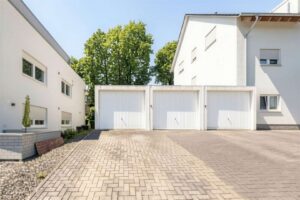 Außenstellplatz vor der Garage