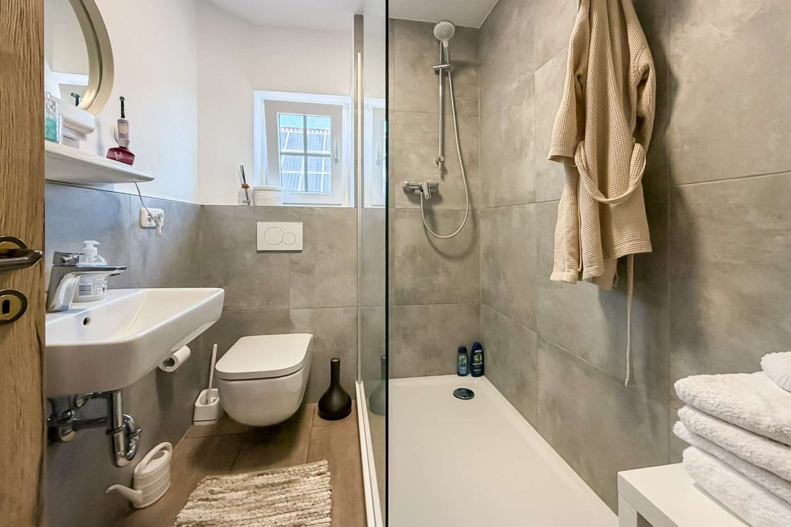 modernes Badezimmer 1.OG