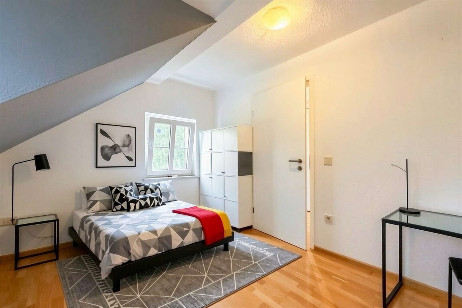 Schlafzimmer DG